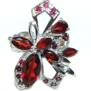 Floral design Garnet .925 Sterling Silver handmade Ring size 8