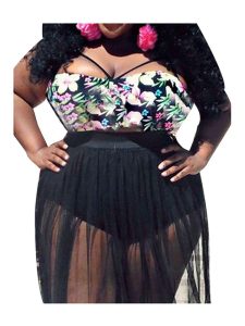 Click the image to view flattering swimsuits for full figured women!